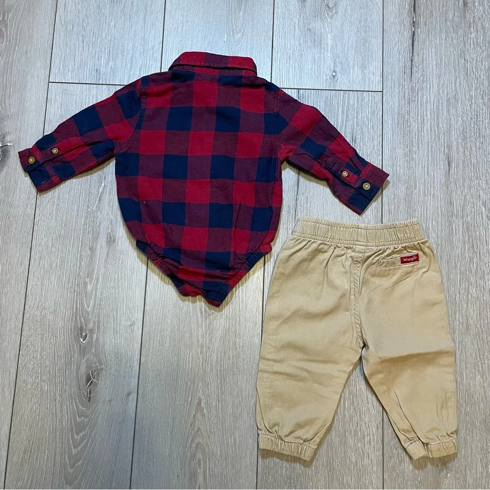 Wrangler Baby Red Blue Plaid Long Sleeve Onesie & Khaki Joggers Set 9 M Holiday‎